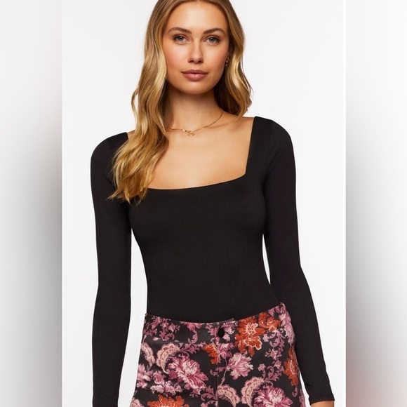 NWT Forever 21 Long-Sleeve Cutout Bodysuit Black NWT Sz M - Picture 2 of 5